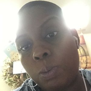 Meet your Posher, Cassandra